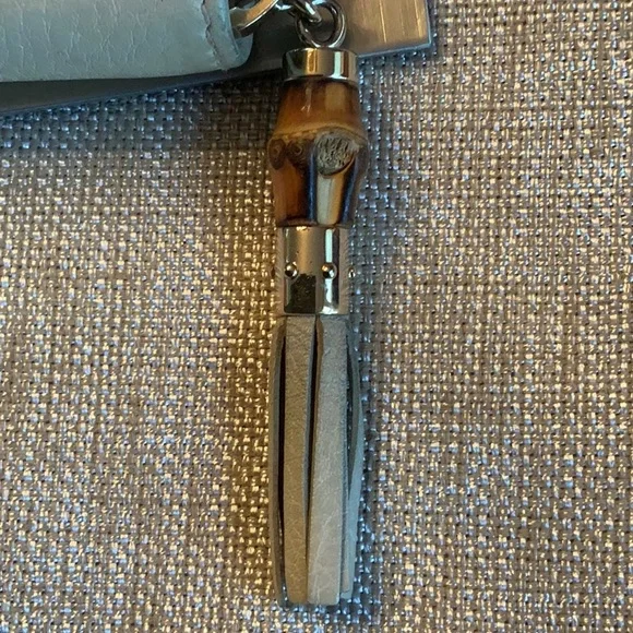 Gucci Pale Green Leather Zip Wallet with Tassel - Picture 10 of 14